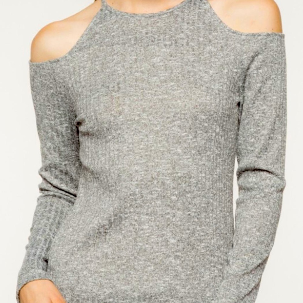 Everly Long Sleeve Cold Shoulder Gray Top Size Small